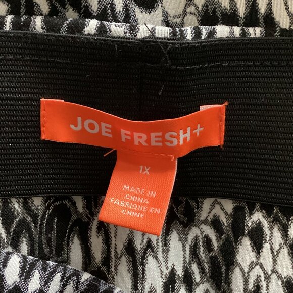 Joe Fresh Women's Snakeskin Print Pencil Skirt Size 1X Stretchy Midi Knee Length - Picture 4 of 5